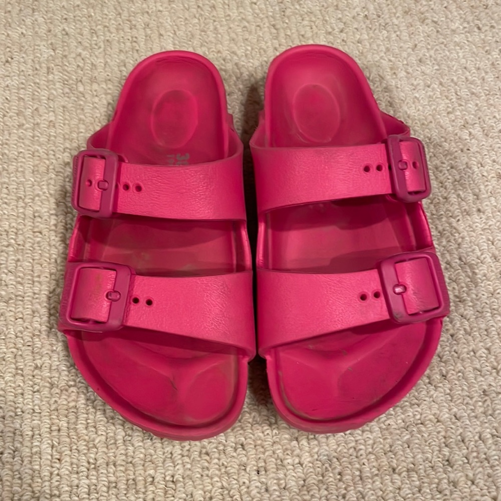 Girls size 30 Birkenstock Eva sandal